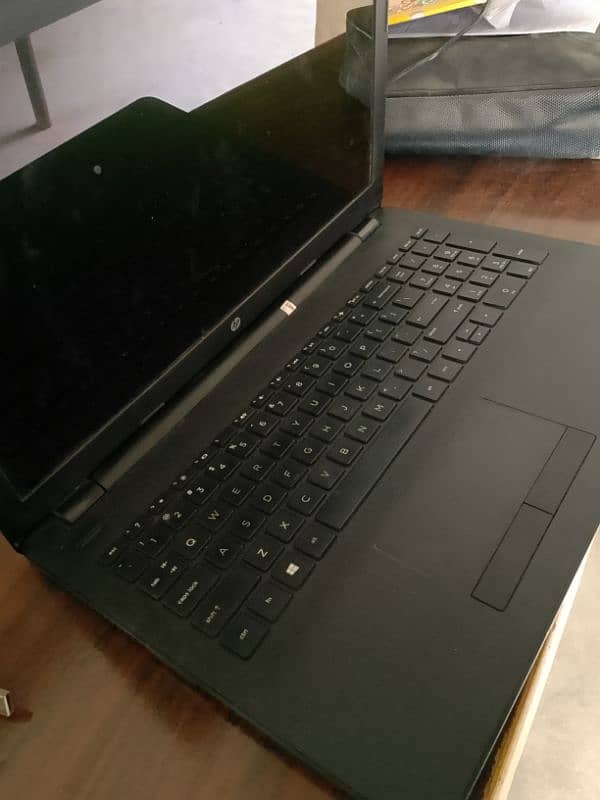 i7  7gen hp pavilion 8GB 128GB ssd 15 inch Touch screen 0