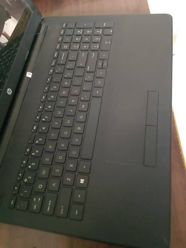 i7  7gen hp pavilion 8GB 128GB ssd 15 inch Touch screen 1