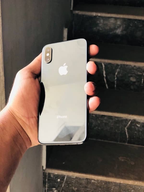 iPhone xs 0