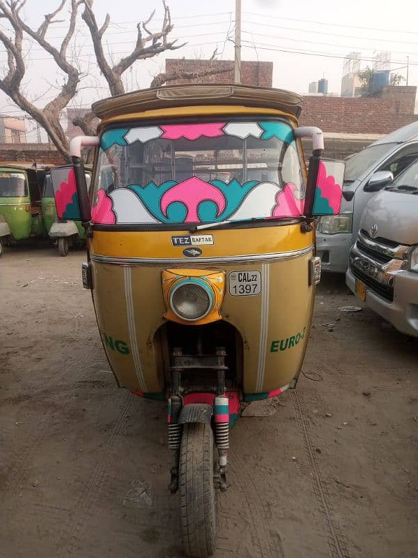 Auto Raksha 6 seater 0