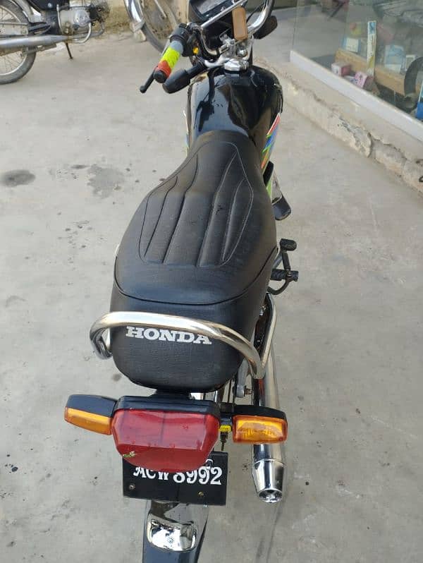 Honda cd 70 Black clour. . 2021 model . . normal condetion 5