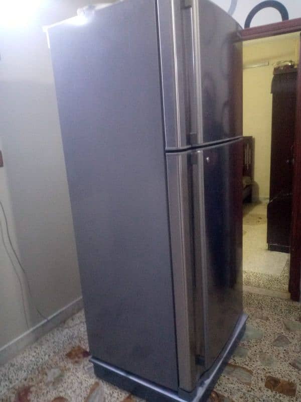 Hitachi refrigerator 1