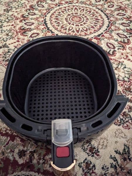 AIR FRYER AMERICAN IMPORTED 7 LTR MINT CONDITION 2