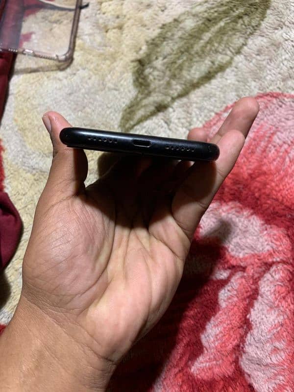 iPhone Xr 128 GB 3