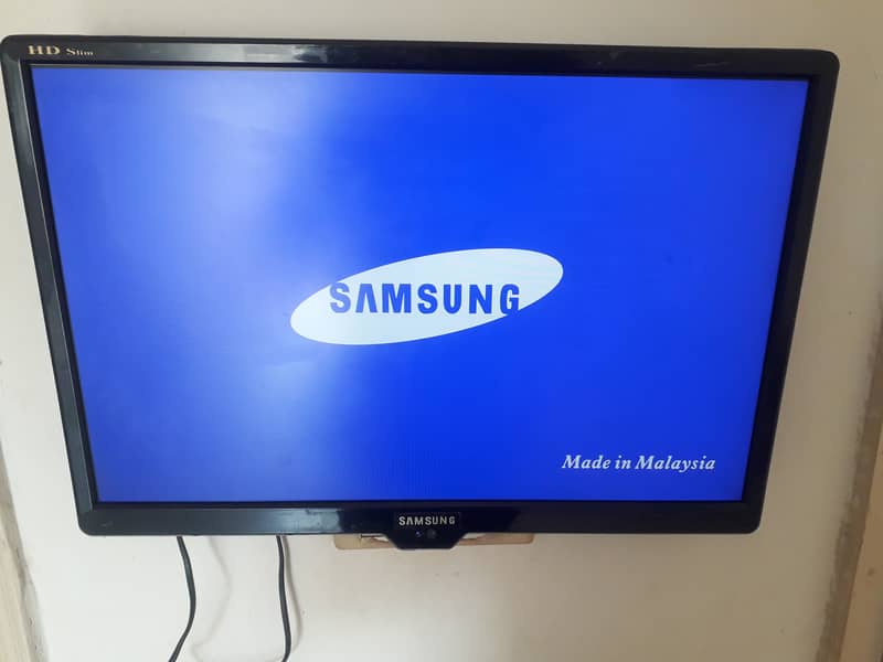 Samsung TV Malaysian assembled 17 inches 0