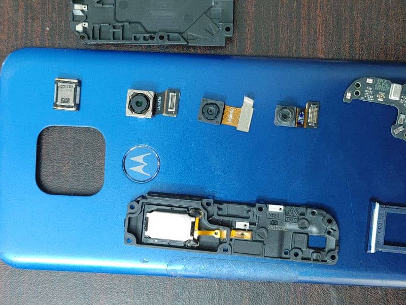 Moto G Play Parts 1