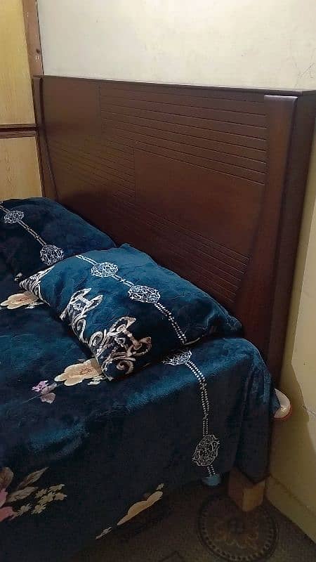 Queen Size Wooden Bed 1