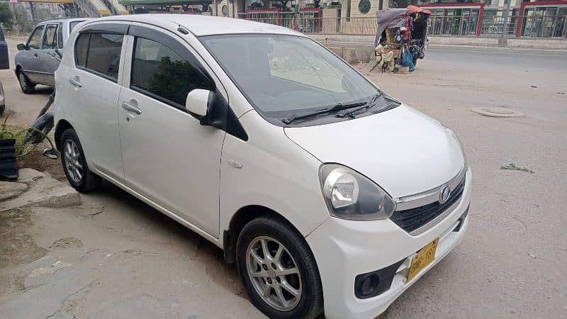 Daihatsu Mira 2015/18 3