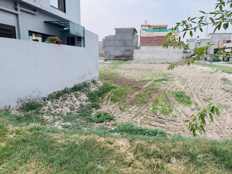 5 Marla Residential Plots Available For Sale In Park View City Lahore 0