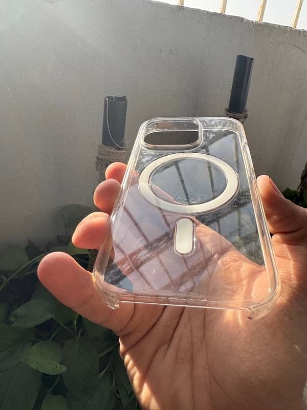 iphone 14 pro magsafe clear case 1