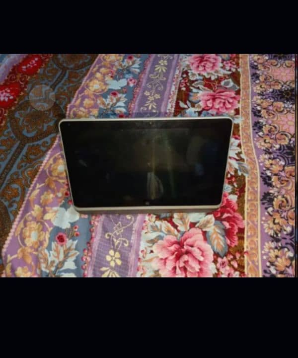 haier laptop with charger 1