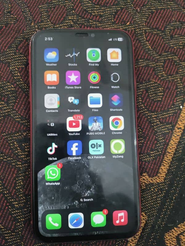 I phone 11 128gb sim galch non pta ha sim working ma ha 3