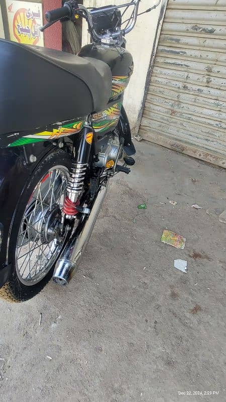 all paper clear sab Saman bhi maujud hai Koi fold Ni okay bike 5