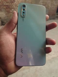 Vivo S1 4/128 condition/9/10 need cash