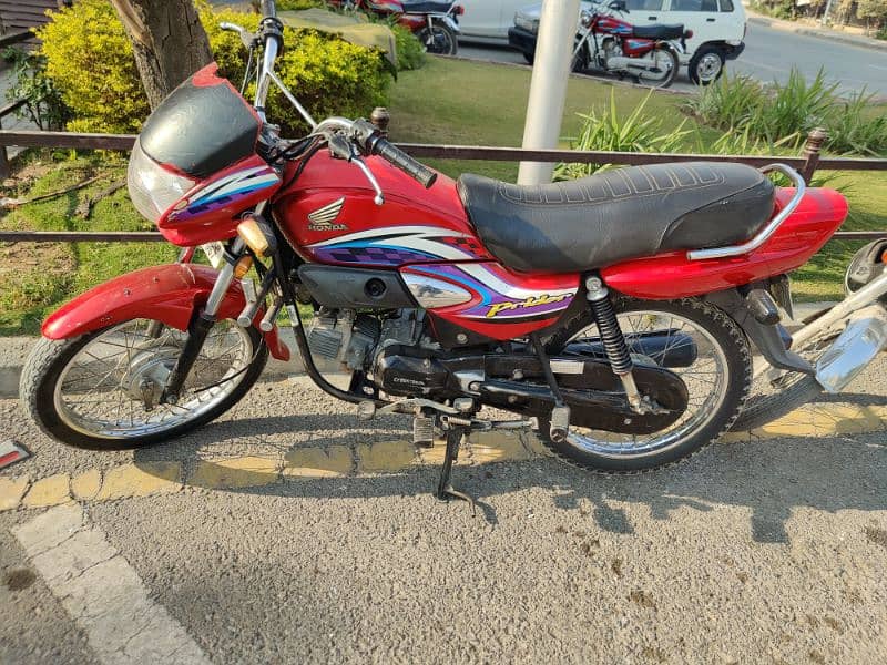 Honda pridor 100 in genuine cndition koi kam nhi ha cmplte file avlble 0