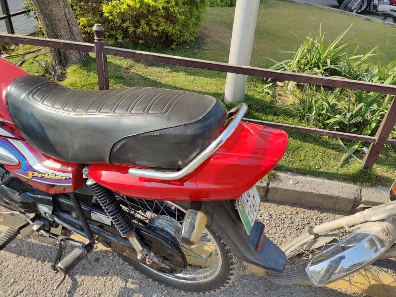 Honda pridor 100 in genuine cndition koi kam nhi ha cmplte file avlble 4