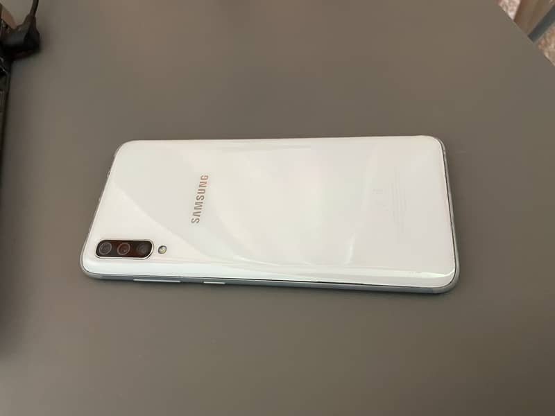 Samsung galaxy A70 6/128 2