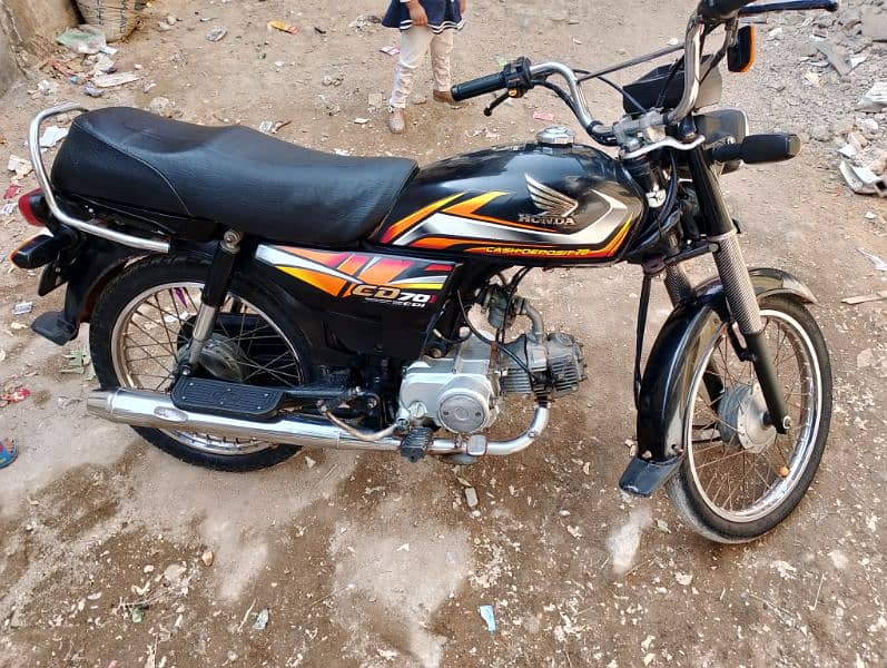 Honda CD70 22 Model Karachi Number 1