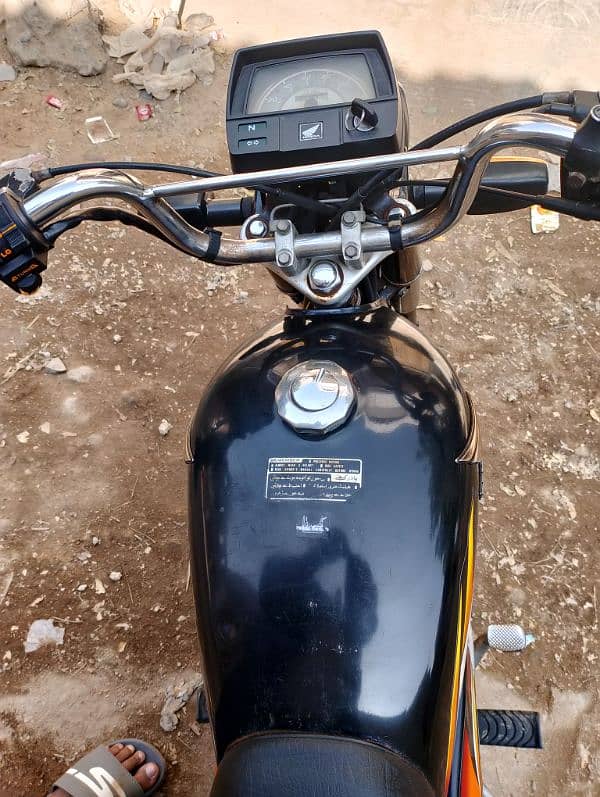 Honda CD70 22 Model Karachi Number 3