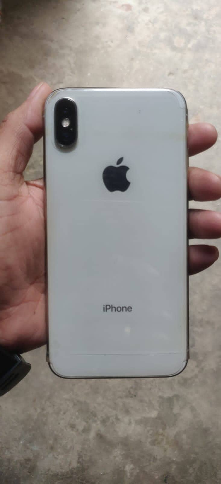 Apple iPhone X 4