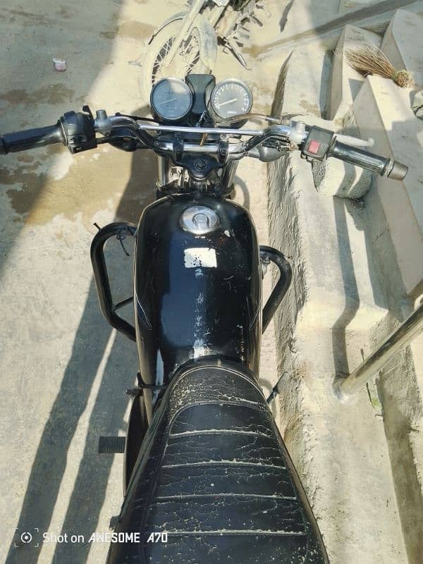 Suzuki GS-150 2