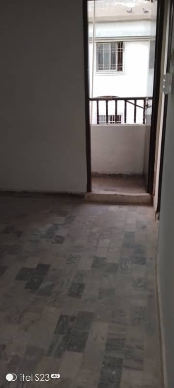 Flat for sale in iqra complex 1 bedroom and long 0