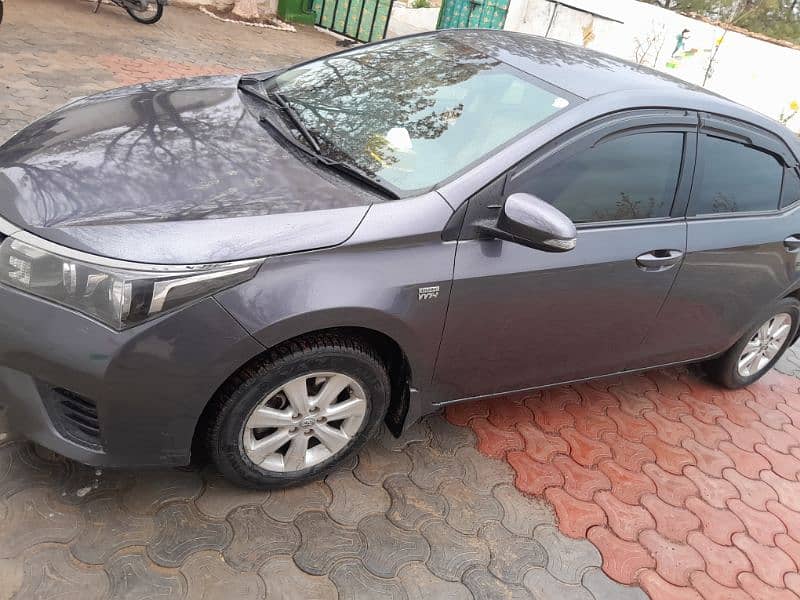 Toyota Corolla Altis 2017 3