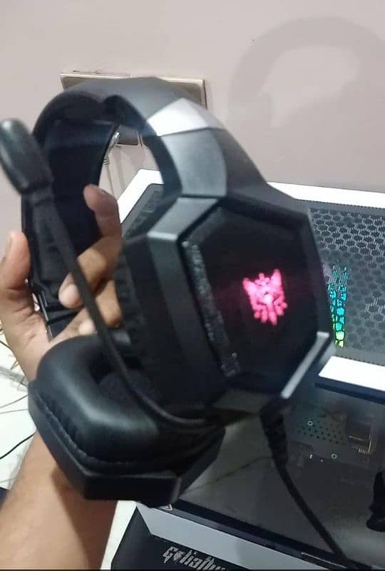 Gaming headphones Black new 12