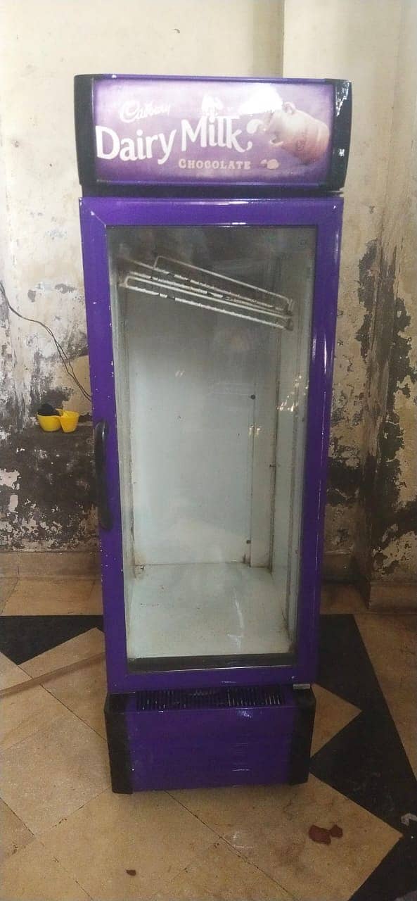 Urgent Sale of Shop Fridge 0