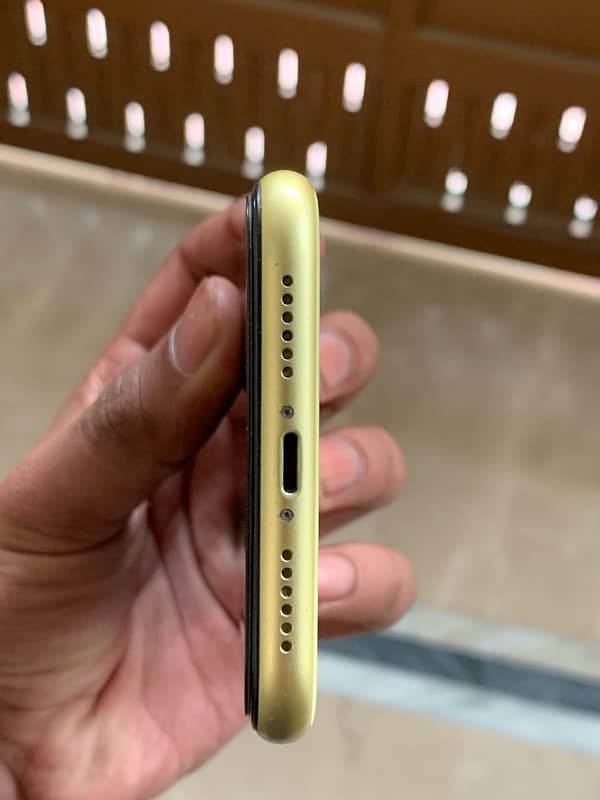 IPHONE 11 NON PTA 64GB 3