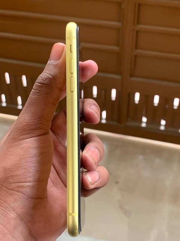 IPHONE 11 NON PTA 64GB 5