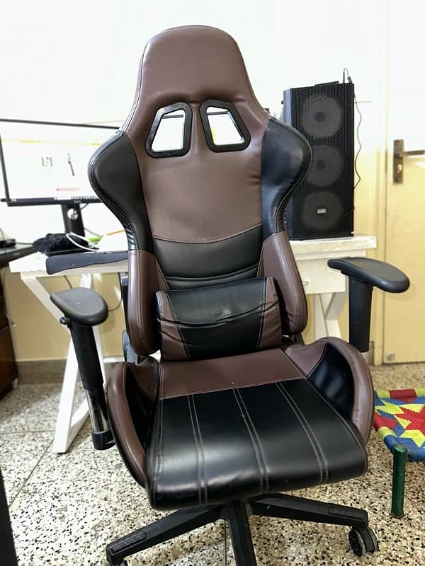 Gaming chair 1