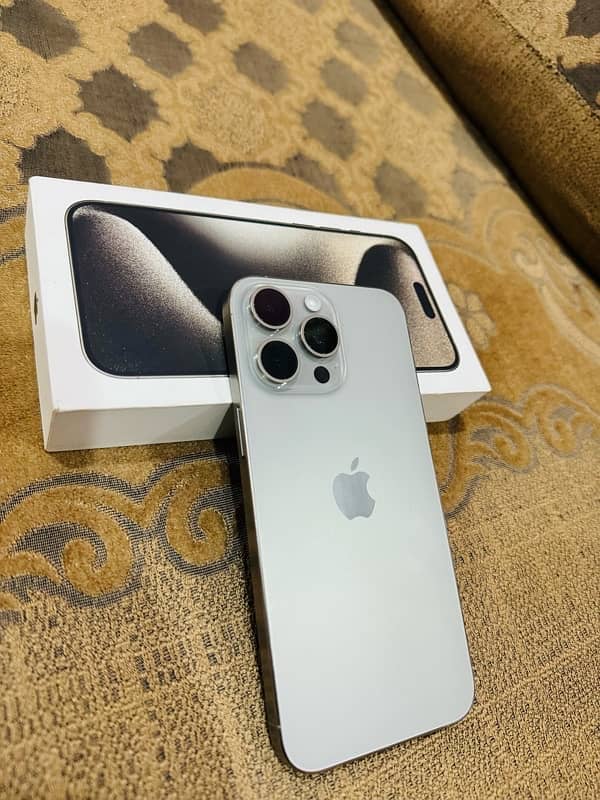 Iphone 15 pro max Natural titanium 512gb Jv with complete box 1