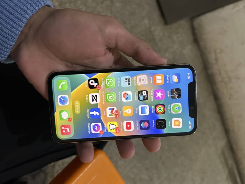 iphone X 64gb PTA proved 2