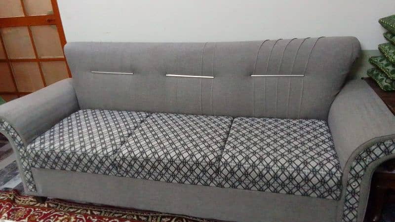 7 seater Sofa set with Decent table 1