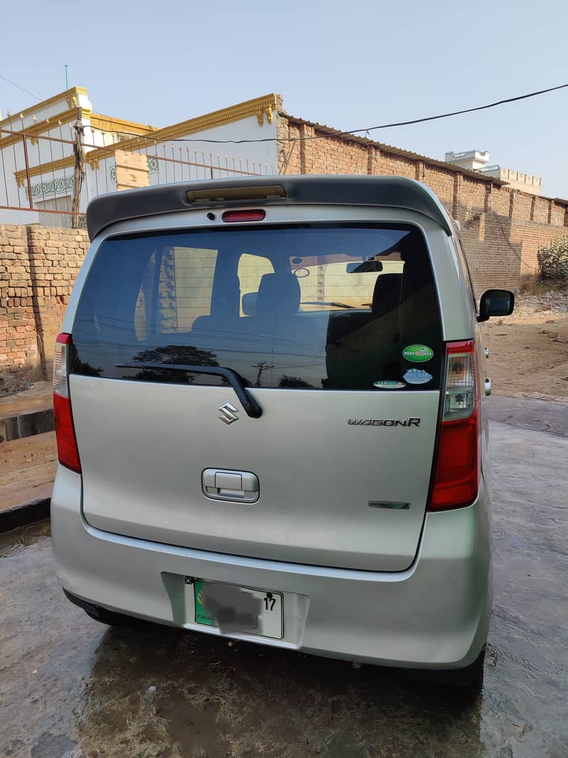 Suzuki Wagon R 2014 3