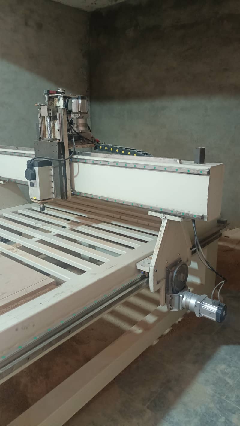 CNC WOOD ROUTER with AC SERVO MOTOR 6