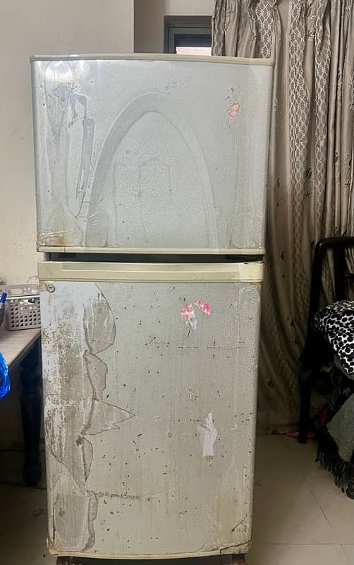 fridge for cheap price with stand 0