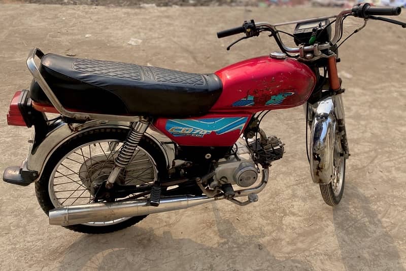 Honda CD 70 Lahore number 2