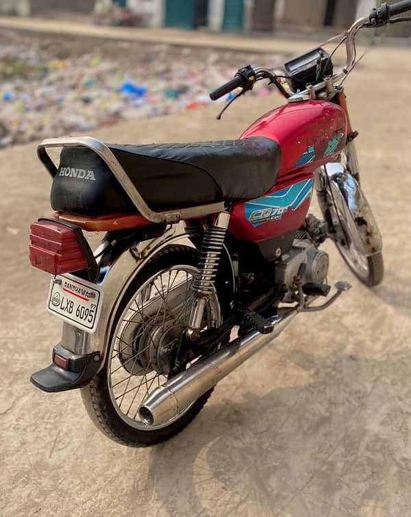 Honda CD 70 Lahore number 3