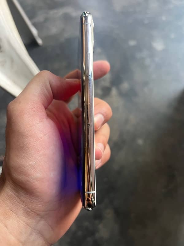 iPhone 11 pro 2