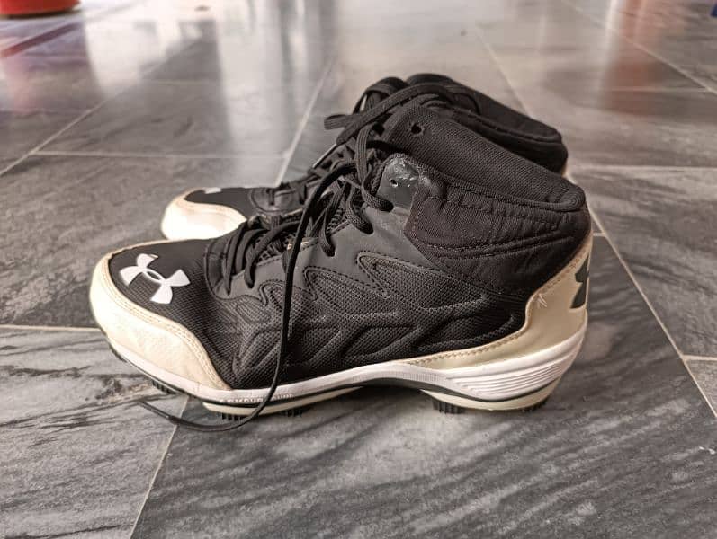 under armour football shoes for sale 4