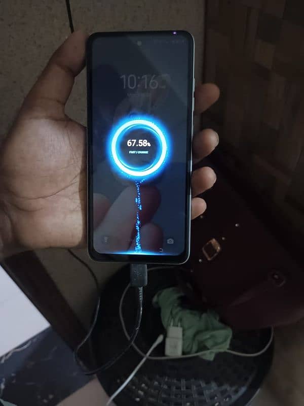 Tecno spark 20c 4+4 128gb  all ok 0