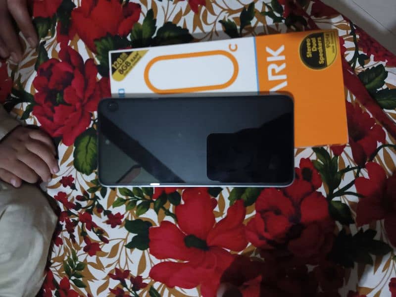 Tecno spark 20c 4+4 128gb  all ok 1