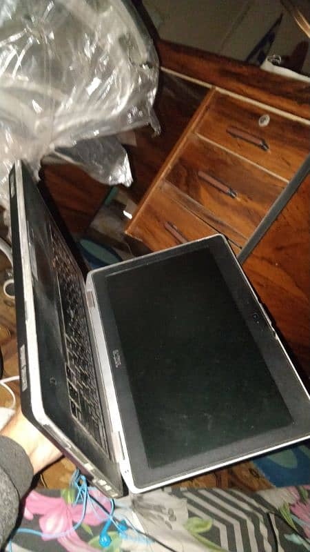 Dell Latitude E6430, core i3 3rd generation 6