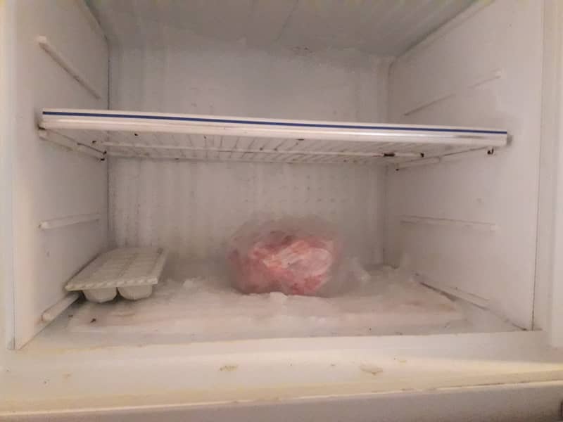 Dawlance Fridge for Sale 2