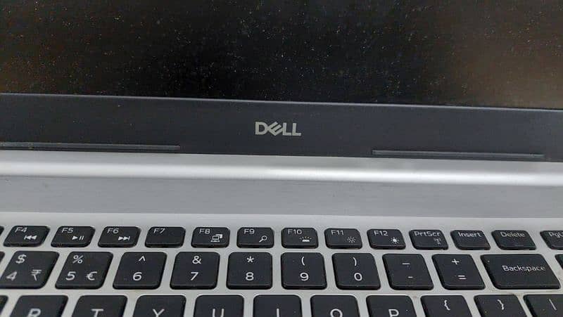 DELL INSPIRON 15 5570 CORE I5 8TH GENERATION CONDITION 6/10 2