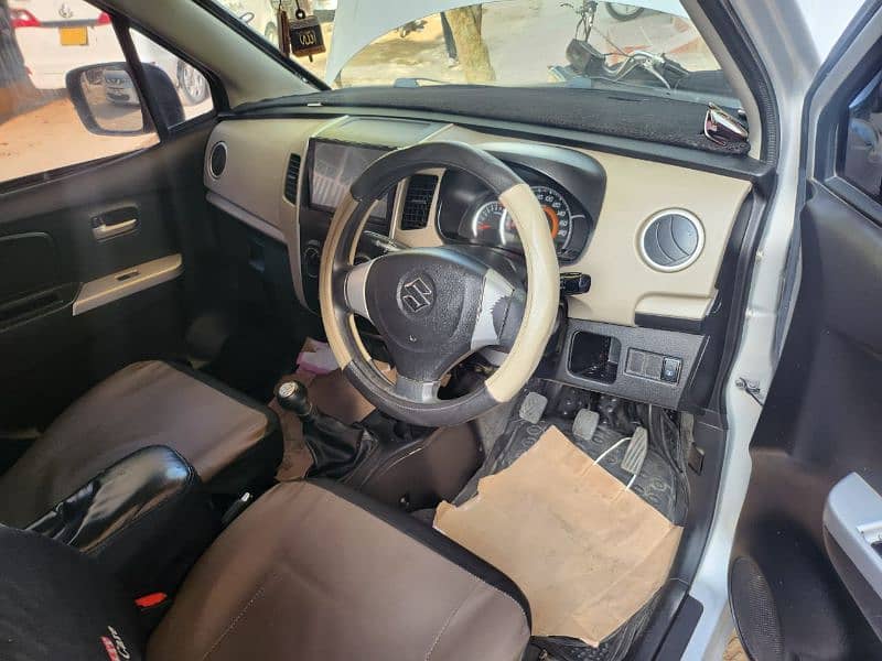 Suzuki Wagon R 2018 10