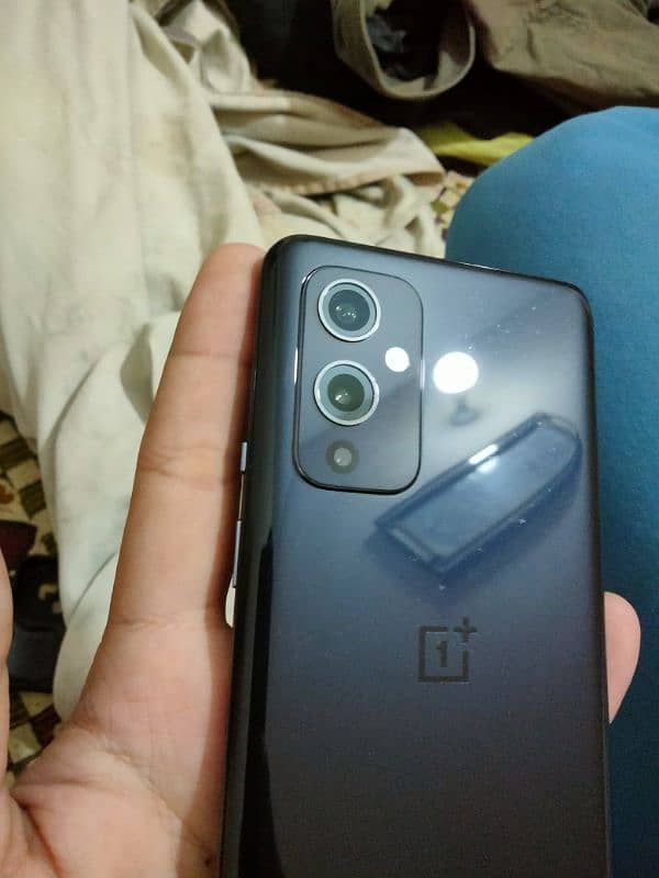 OnePlus 9 5G gaming phone 1