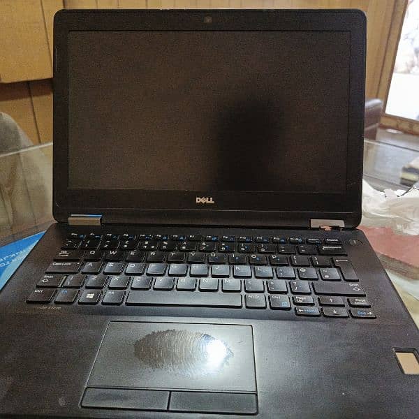 Dell Laptop - Latitude E7270 2